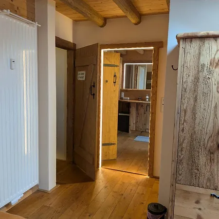 Appartement Gaestehaus Lelo 7 *